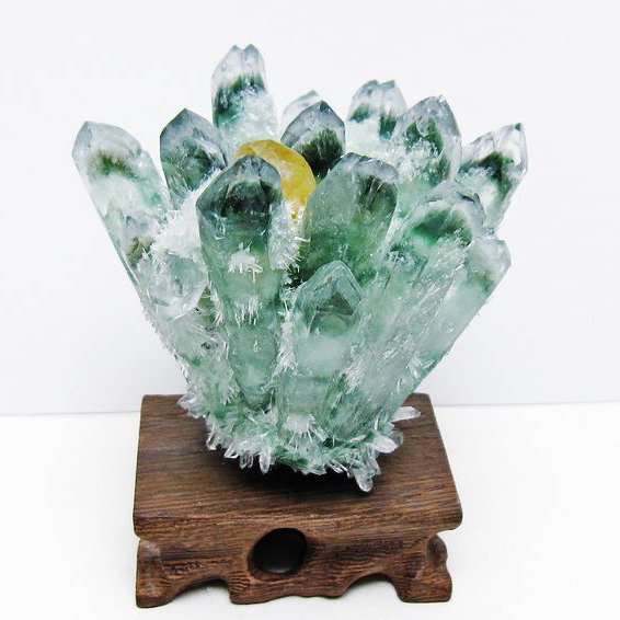 緑水晶 クラスター 原石 台座付属 一点物 182-7449