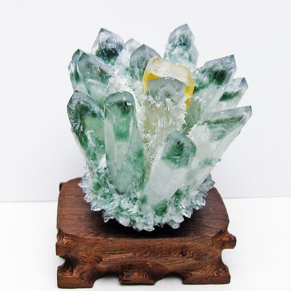 緑水晶 クラスター 原石 台座付属 一点物 182-7454