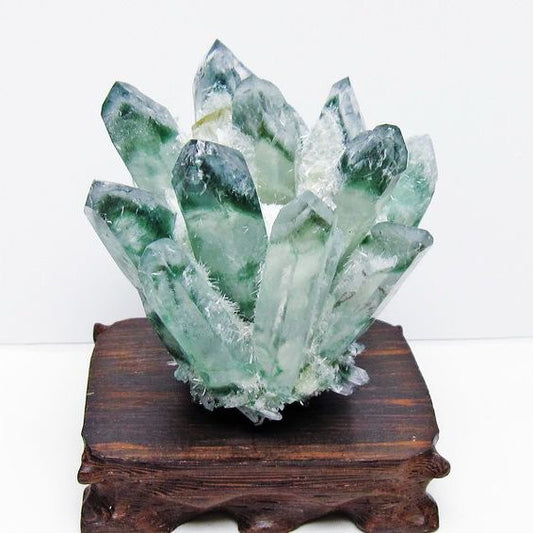 緑水晶 クラスター 原石 台座付属 一点物 182-7475