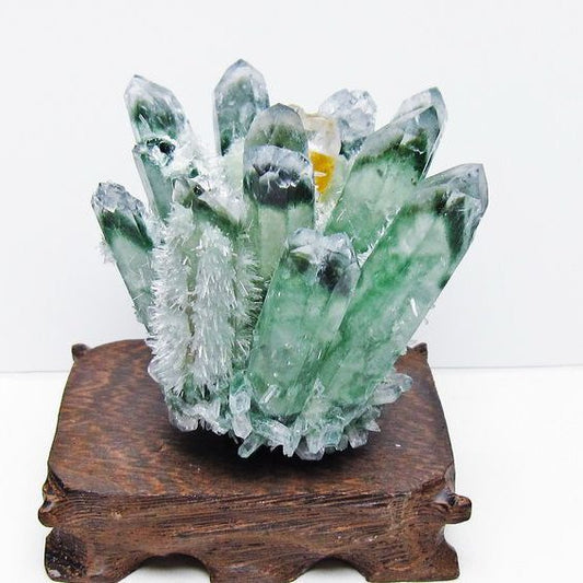 緑水晶 クラスター 原石 台座付属 一点物 182-7477