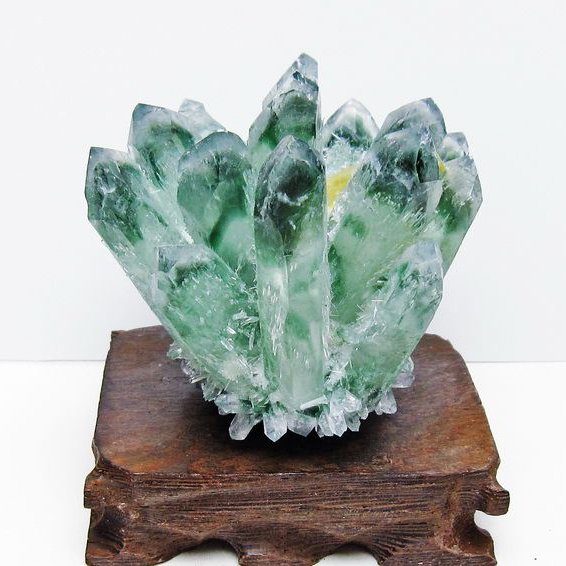 緑水晶 クラスター 原石 台座付属 一点物 182-7485