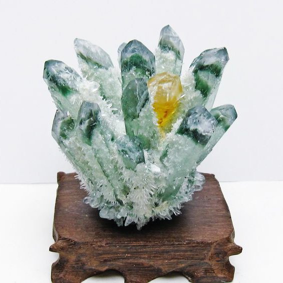 緑水晶 クラスター 原石 台座付属 一点物  182-7496