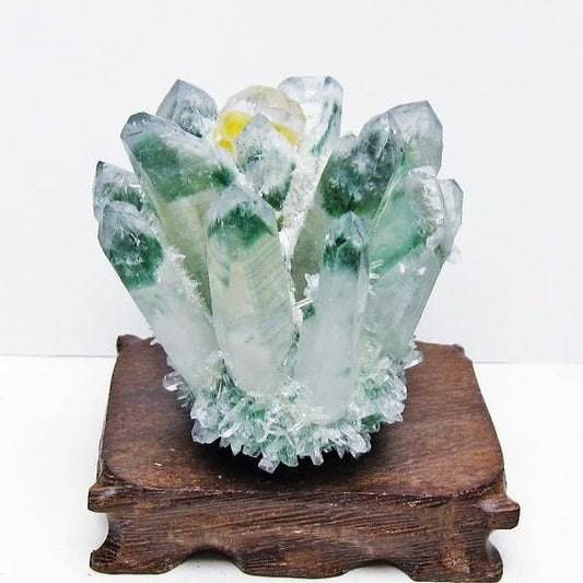 緑水晶 クラスター 原石 台座付属 一点物 182-7502