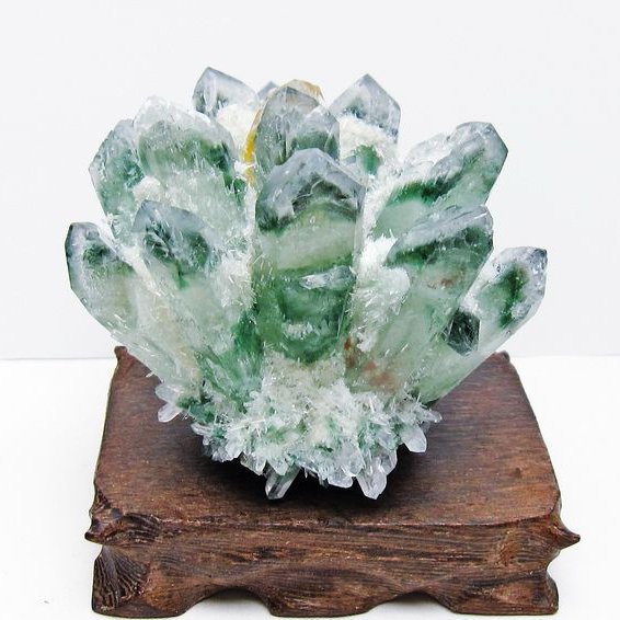 緑水晶 クラスター 原石 台座付属 一点物 182-7503