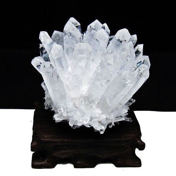 水晶 クラスター 水晶 原石 台座付属 一点物 182-8322