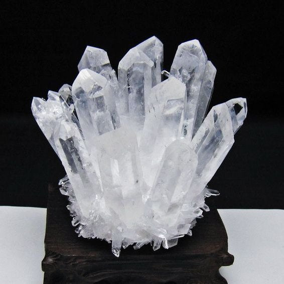 水晶 クラスター 水晶 原石 台座付属 一点物 182-8585