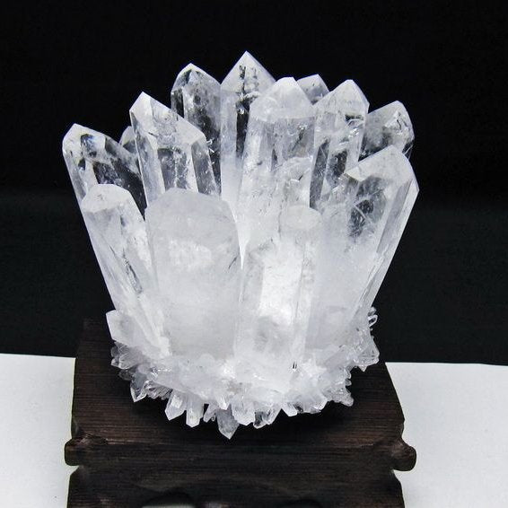 水晶 クラスター 水晶 原石 台座付属 一点物 182-8589