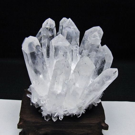 水晶 クラスター 水晶 原石 台座付属 一点物 182-8590