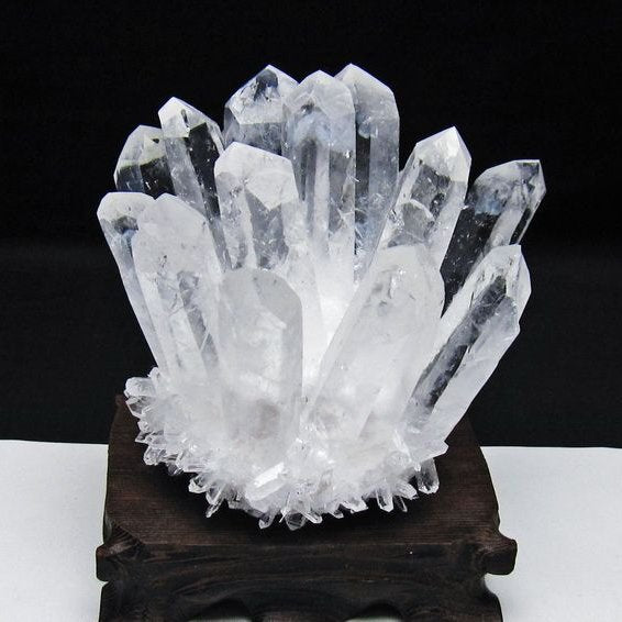 水晶 クラスター 水晶 原石 台座付属 一点物 182-8593