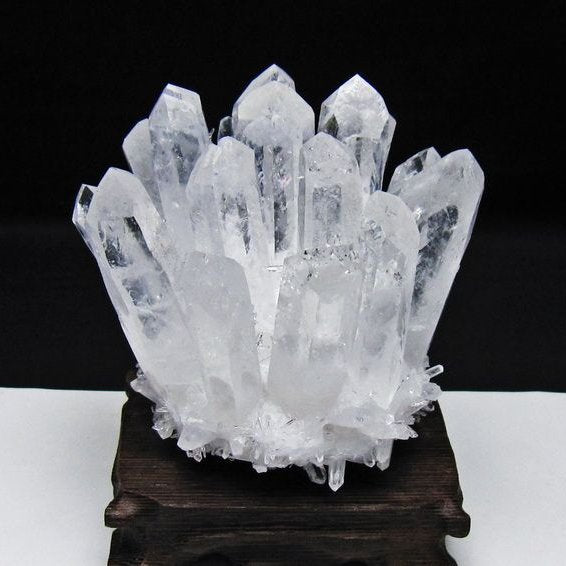 水晶 クラスター 水晶 原石 台座付属 一点物 182-8599