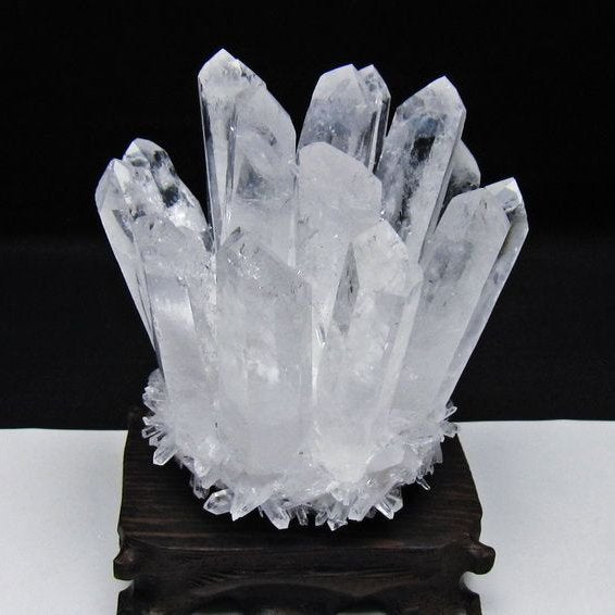 水晶 クラスター 水晶 原石 台座付属 一点物 182-8602