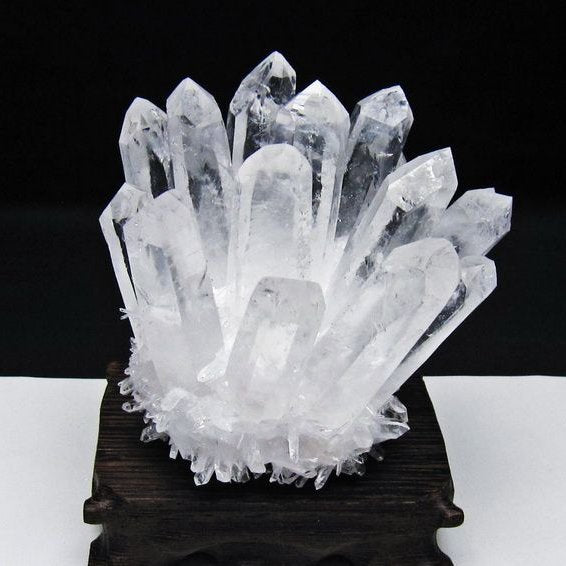 水晶 クラスター 水晶 原石 台座付属 一点物 182-8603
