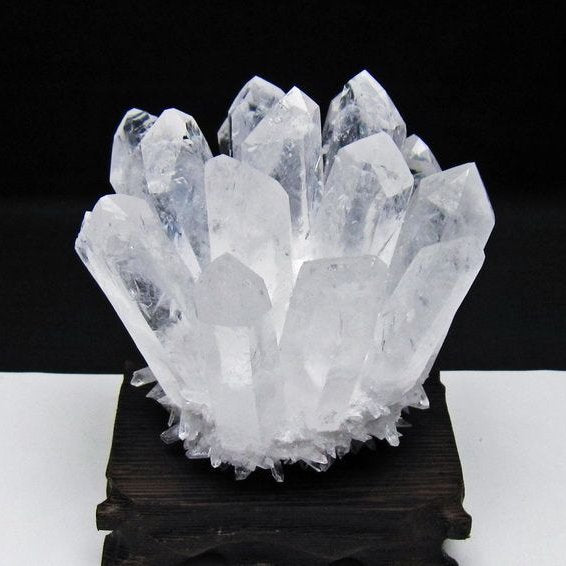 水晶 クラスター 水晶 原石 台座付属 一点物 182-8611