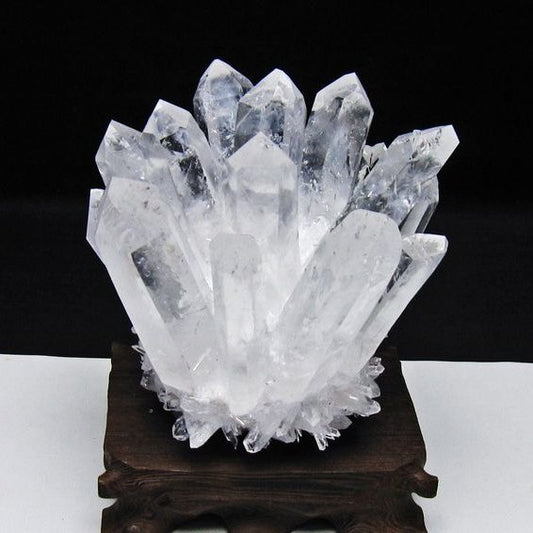 水晶 クラスター 水晶 原石 台座付属 一点物 182-8618