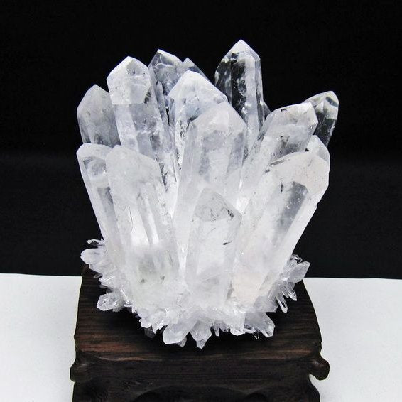 水晶 クラスター 水晶 原石 台座付属 一点物 182-8619