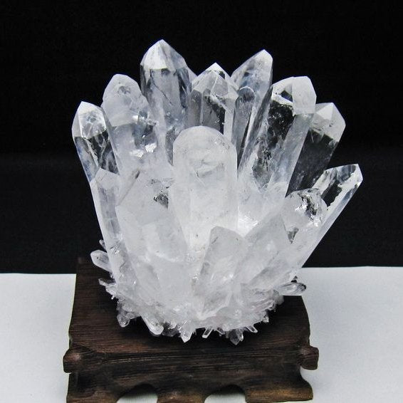水晶 クラスター 水晶 原石 台座付属 一点物 182-8620