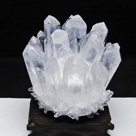 水晶 クラスター 水晶 原石 台座付属 一点物 182-8635