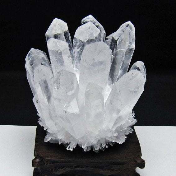 水晶 クラスター 水晶 原石 台座付属 一点物 182-8639