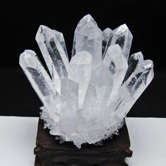水晶 クラスター 水晶 原石 台座付属 一点物 182-8641
