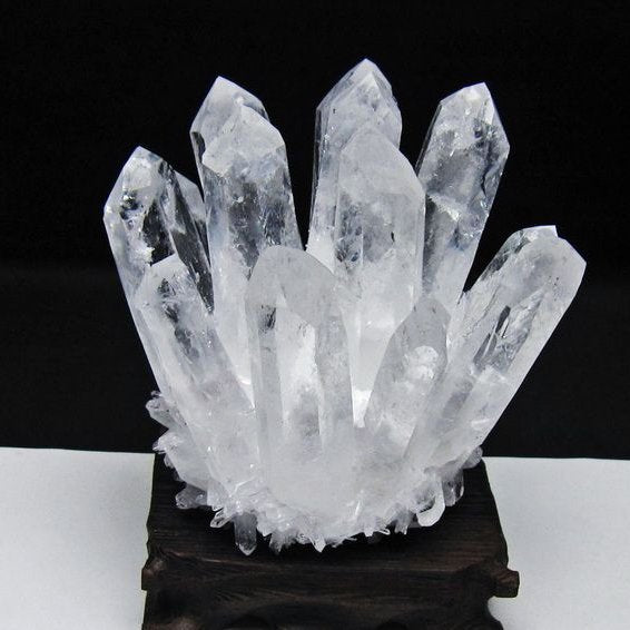水晶 クラスター 水晶 原石 台座付属 一点物 182-8642