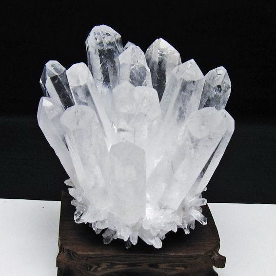 水晶 クラスター 水晶 原石 台座付属 一点物 182-8653