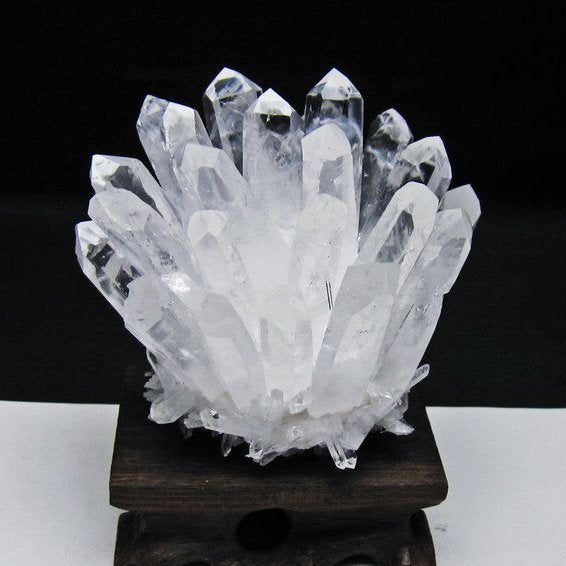 水晶 クラスター 水晶 原石 台座付属 一点物 182-8658