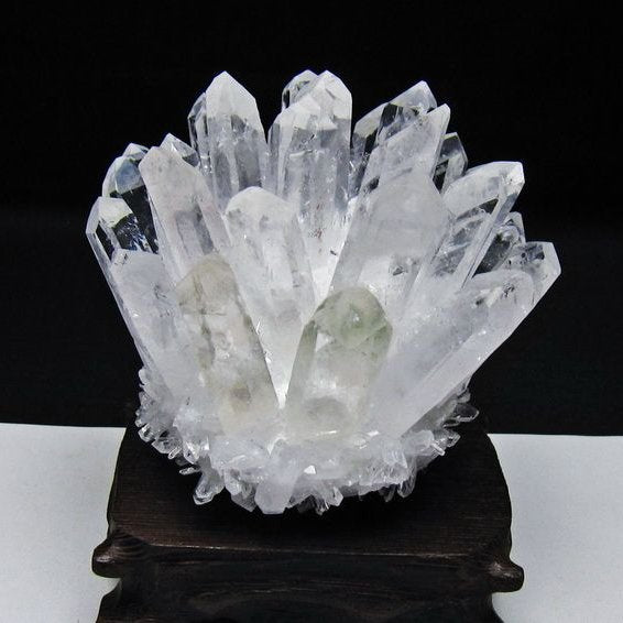 水晶 クラスター 水晶 原石 台座付属 一点物 182-8665