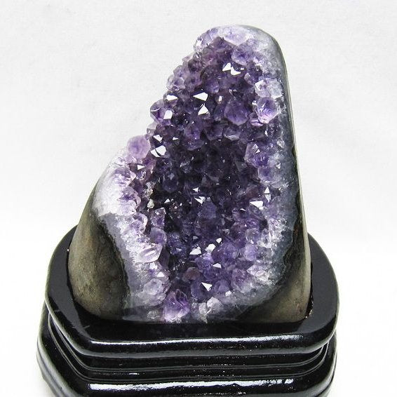 アメジスト クラスター ウルグアイ産 アメジスト 原石 amethyst 台座付属 一点物 182-8725