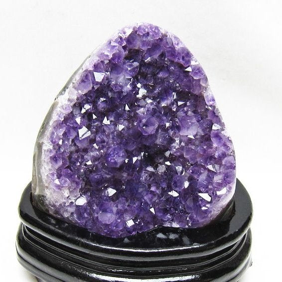 1Kg アメジスト クラスター ウルグアイ産 アメジスト 原石 amethyst 台座付属 一点物 182-8772