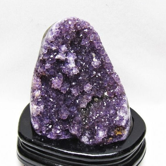 1Kg アメジスト クラスター ウルグアイ産 アメジスト 原石 amethyst 台座付属 一点物 182-8787