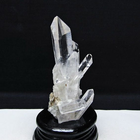 水晶 クラスター マダガスカル産 台座付き 原石 浄化 パワーストーン 1点物 182-9374