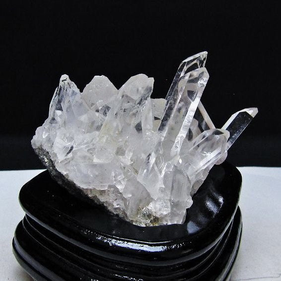 水晶 クラスター マダガスカル産 台座付属 水晶 原石 レムリアンシード 一点物 182-9393