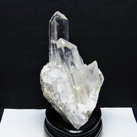 1.6Kg 水晶 クラスター マダガスカル産 台座付属 水晶 原石 レムリアンシード 一点物 182-9442