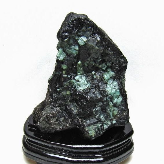 2.1Kg エメラルド 原石 台座付属 一点物 191-592
