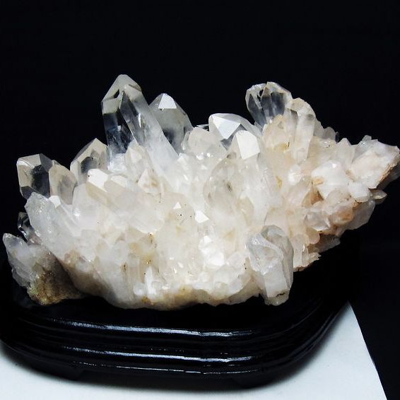 6.1Kg 水晶 クラスター 水晶 原石 マダガスカル産 台座付属 一点物 [送料無料] 192-664