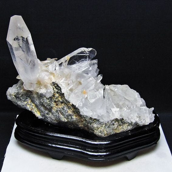 2.9Kg 水晶 クラスター マダガスカル産 台座付属 水晶 原石 レムリアンシード 192-783