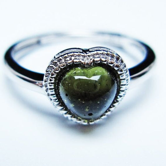 モルダバイト リング モルダウ石 指輪 ハート フリーサイズ 11号 一点物 メール便可 [M便 1/20] 199-613