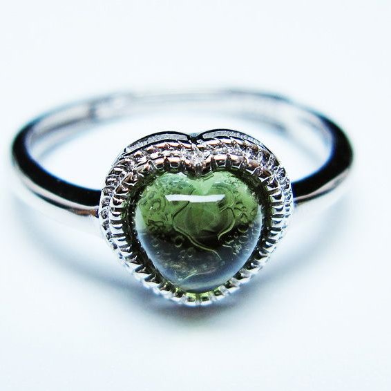 モルダバイト リング モルダウ石 指輪 ハート フリーサイズ 12号 一点物 メール便可 [M便 1/20] 199-615