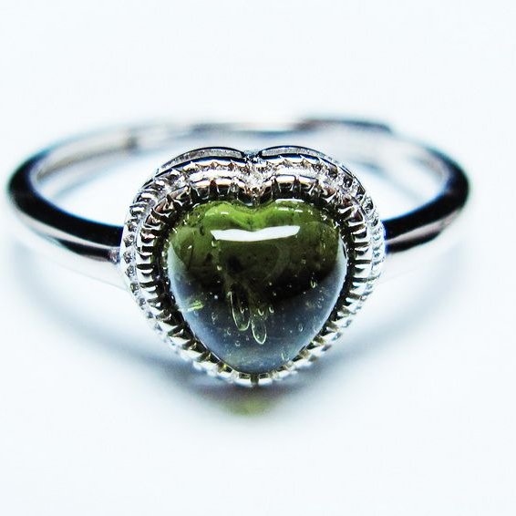 モルダバイト リング モルダウ石 指輪 ハート フリーサイズ 13号 一点物 メール便可 [M便 1/20] 199-622