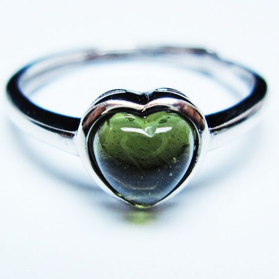 モルダバイト リング モルダウ石 指輪 ハート フリーサイズ 13号 一点物 メール便可 [M便 1/20] 199-652