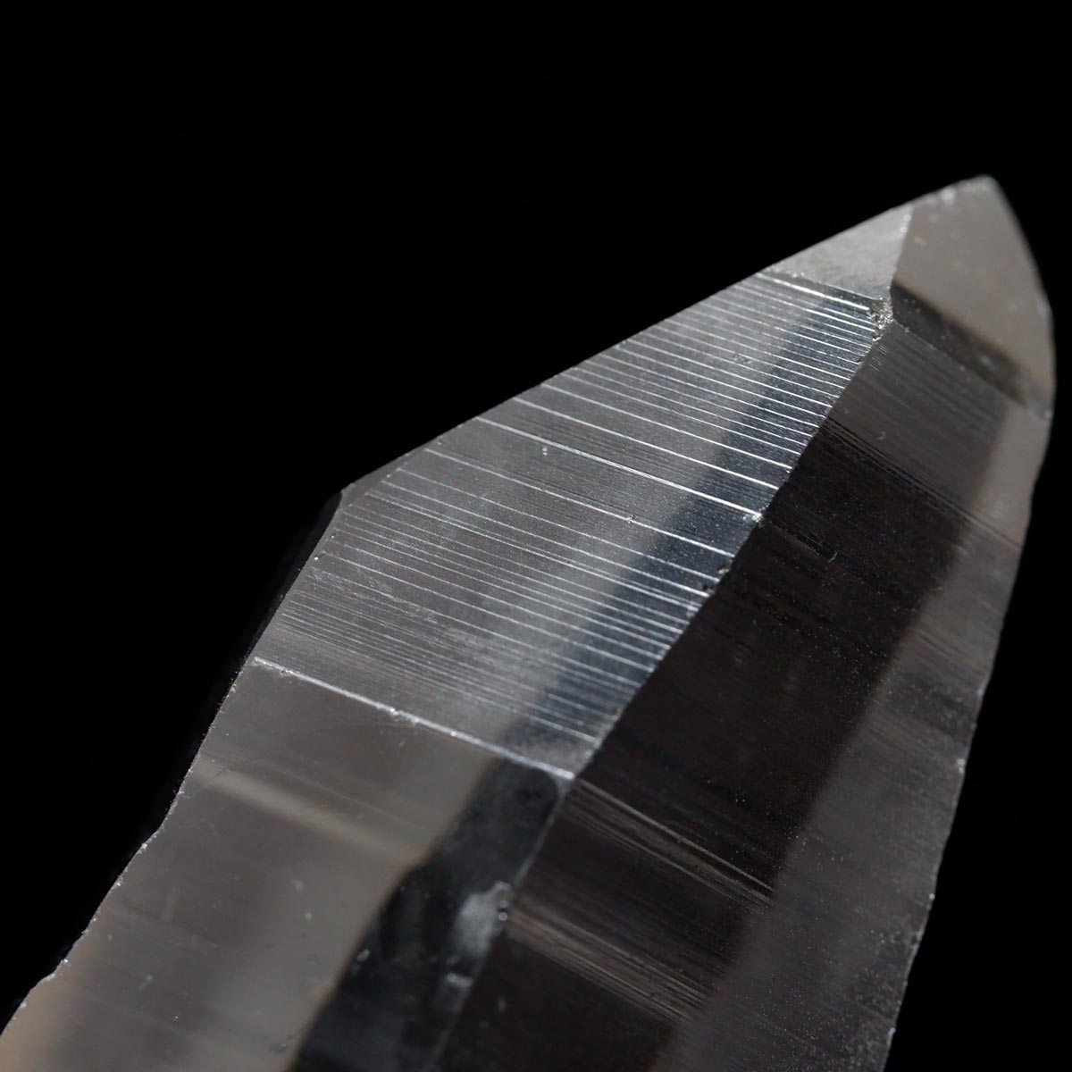 レムリアンシード 水晶 原石 証明書付属 ブラジル ミナスジェライス州 コリント産 レムリアンシードクリスタル 一点物  271-944