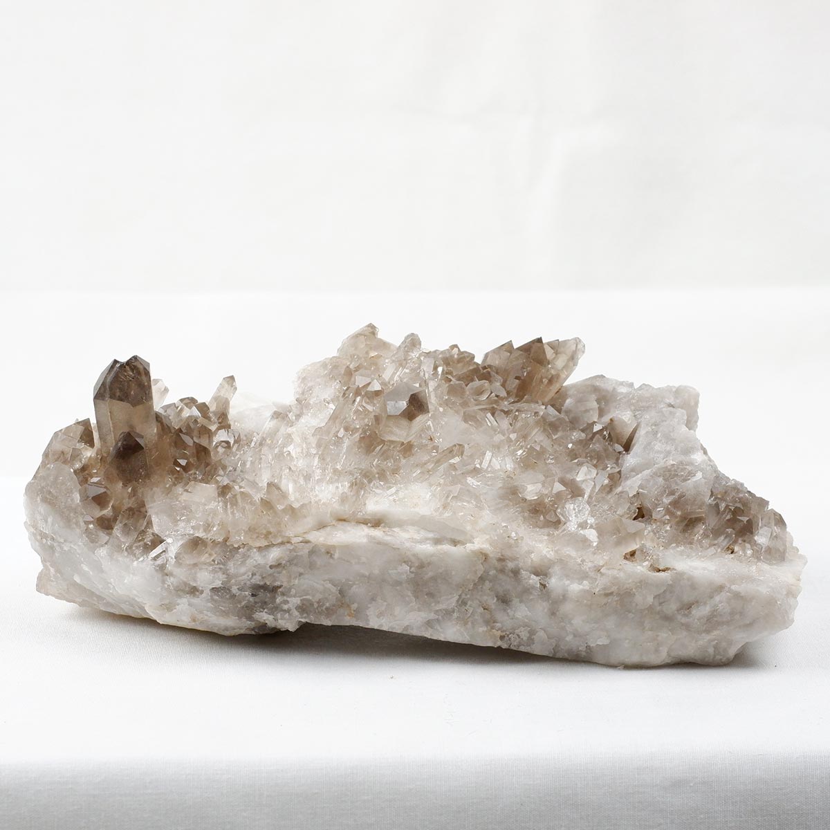 スモーキークォーツ クラスター ブラジル産 煙水晶 原石 一点物 282-727