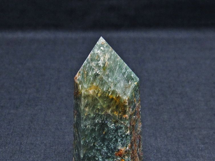 ガーデンファントム 六角柱 ガーデンクォーツ ポイント 庭園水晶 一点物 142-7415