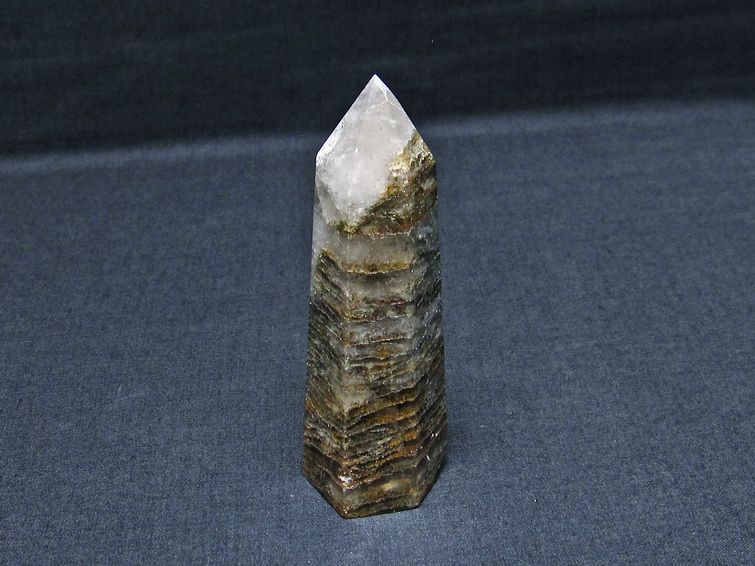 ガーデンファントム 六角柱 ガーデンクォーツ ポイント 庭園水晶 一点物 142-7429