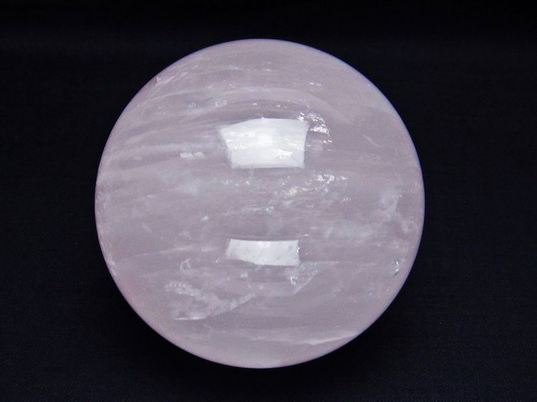 ミルキークォーツ[丸玉] ミルキークォーツ 丸玉 75mm ピンク 一点物 151-5947 – 天然石