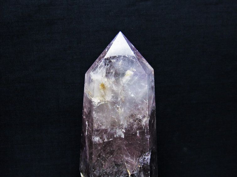 1.1Kg アメジスト 六角柱 アメシスト ポイント 置物 原石 虹入り ファントム 台座付属  一点物 152-2135