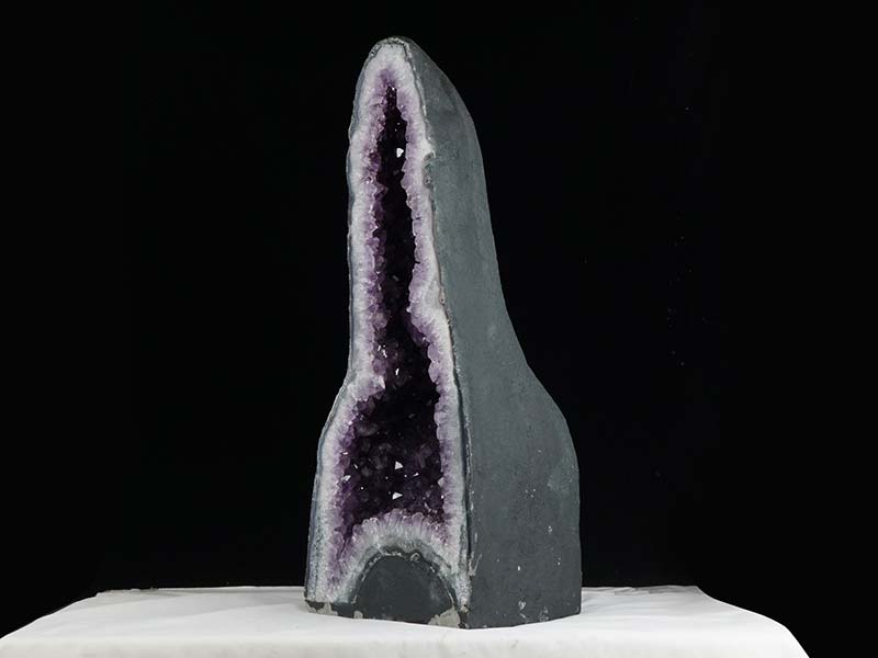 【高品質】アメジストドーム　26kg 高品質]ブラジル産アメジストドーム（高さ約29.0cm） - 埼玉県吉川市の