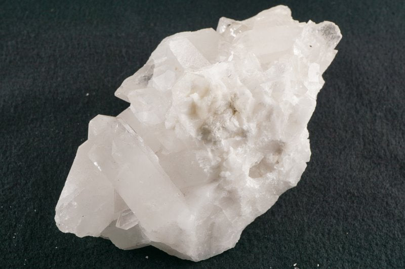 1.2Kg 水晶 クラスター 水晶 原石 ブラジル産 一点物  182-5734