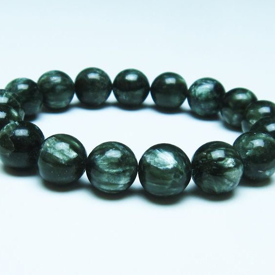 セラフィナイト – 天然石・パワーストーンの東昇