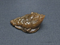 金針ルチル 金蟾 置物 手彫り 彫刻品 キンセン ルチルクォーツ 原石 一点物  144-97